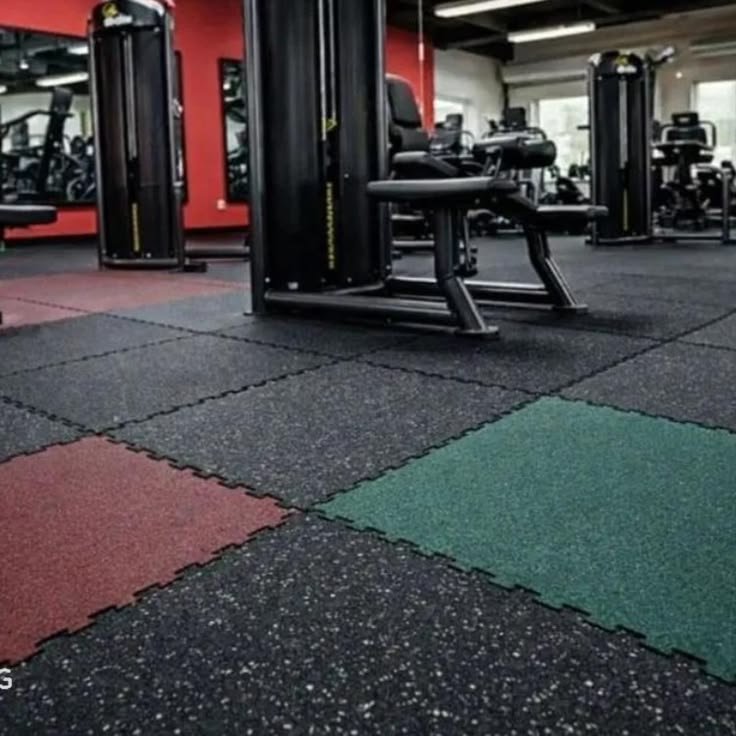 Rubber tiles flooring